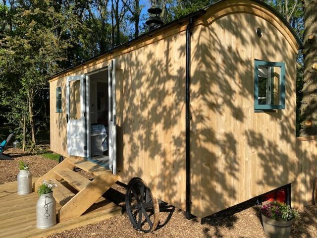 Coachroad Shepherds Huts Петвёт Экстерьер фото